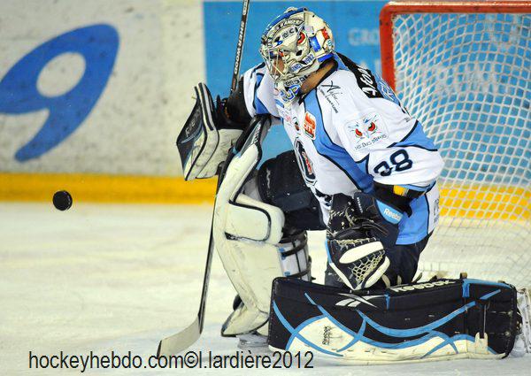 Grenoble  3 - 0 Angers 