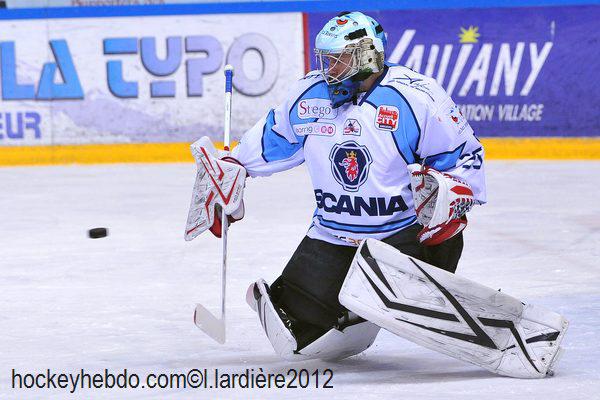 Grenoble  3 - 0 Angers 