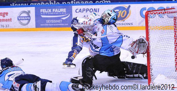 Grenoble  3 - 0 Angers 