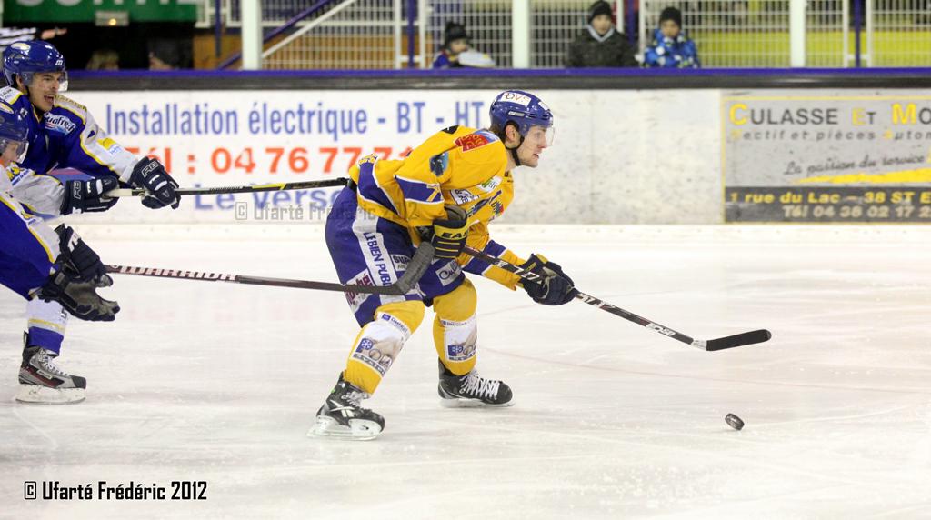 Villard-de-Lans 0 - 4 Dijon 