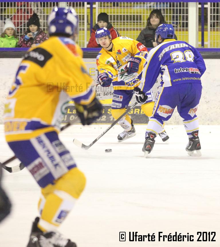 Villard-de-Lans 0 - 4 Dijon 