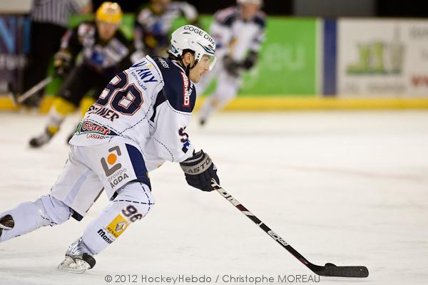 Strasbourg  8 - 3 Grenoble 