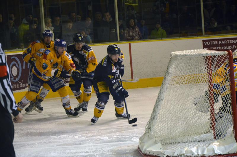 Chamonix  3 - 5 Dijon 