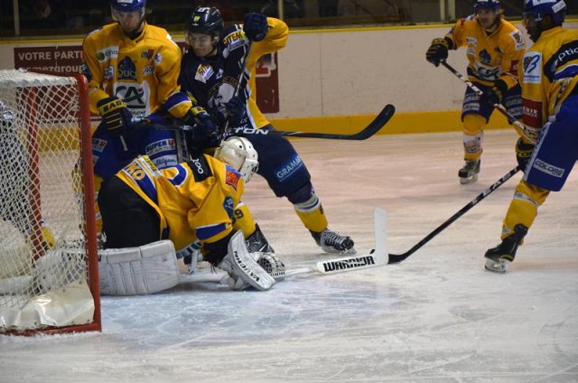Photo hockey match Chamonix  - Dijon  le 21/02/2012
