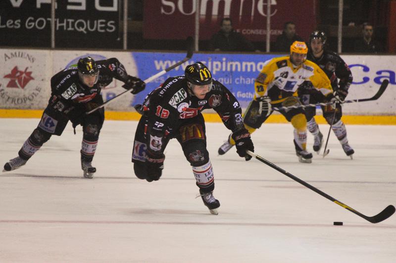 Amiens  5 - 3 Strasbourg 
