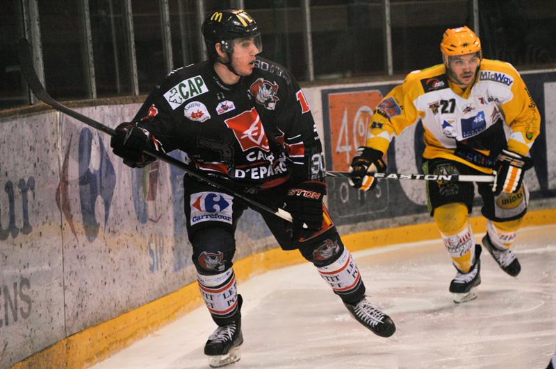 Amiens  5 - 3 Strasbourg 
