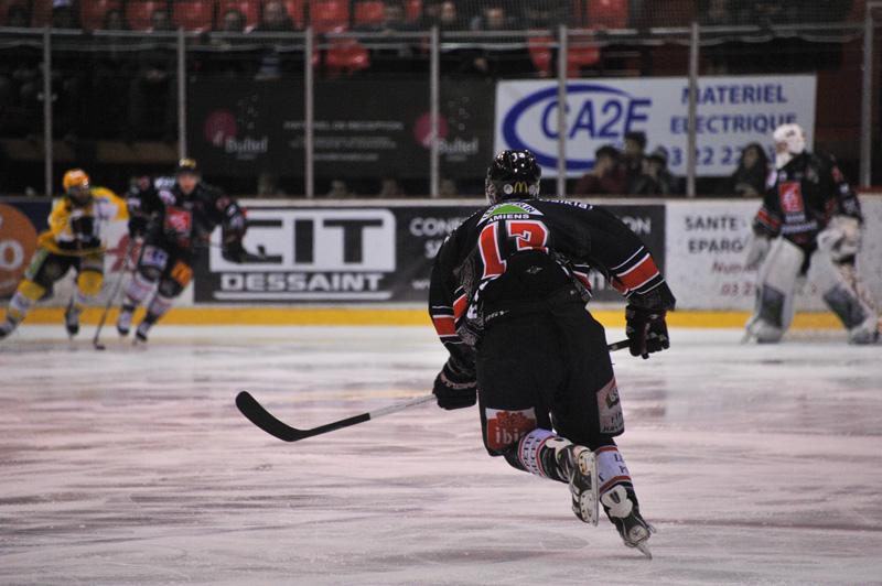 Amiens  5 - 3 Strasbourg 