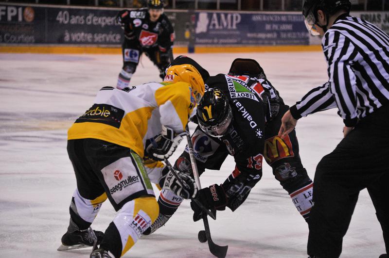 Amiens  5 - 3 Strasbourg 