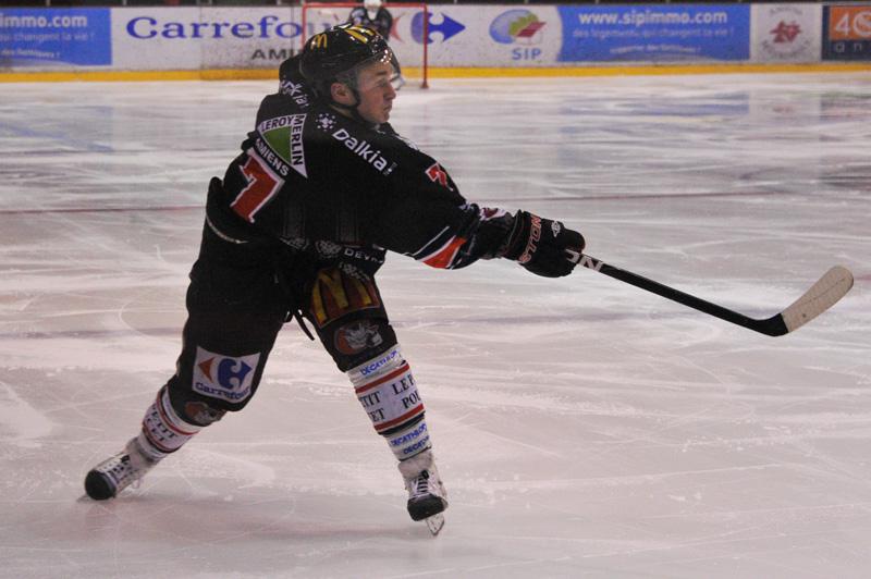 Amiens  5 - 3 Strasbourg 