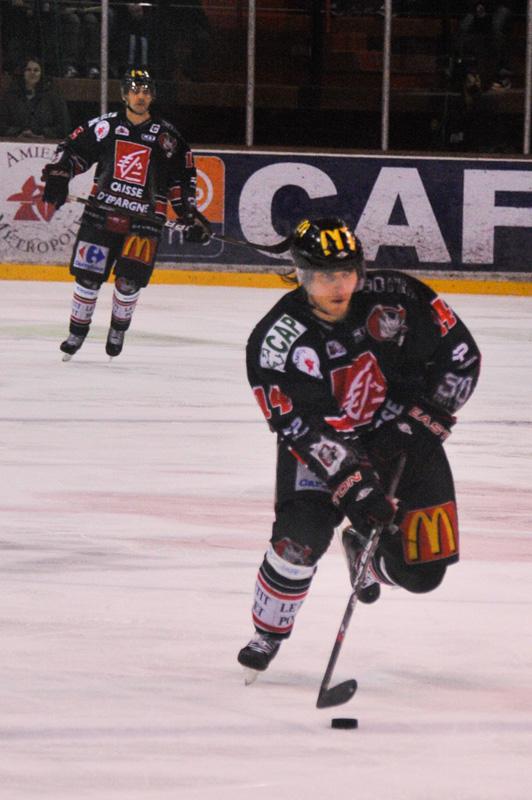 Amiens  5 - 3 Strasbourg 