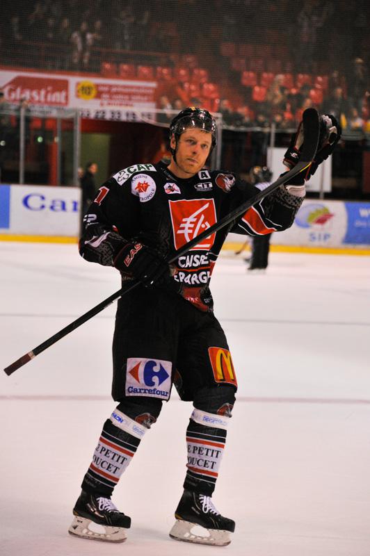 Amiens  5 - 3 Strasbourg 
