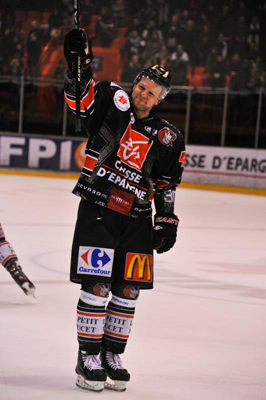 Amiens  5 - 3 Strasbourg 