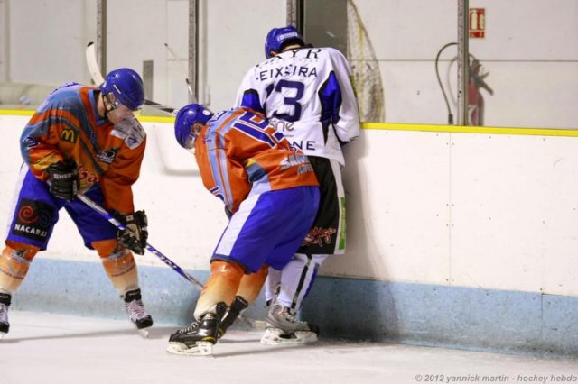 Photo hockey match Clermont-Ferrand - Compiègne le 25/02/2012