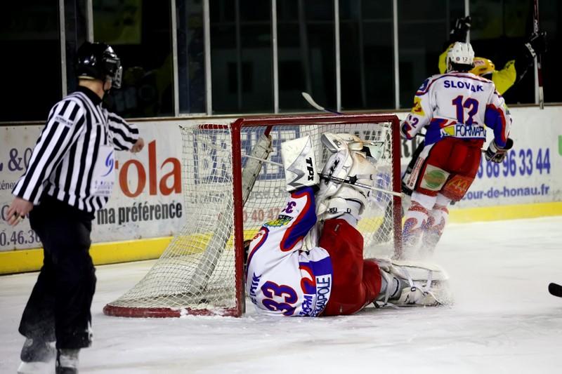 Strasbourg  2 - 3 Epinal 