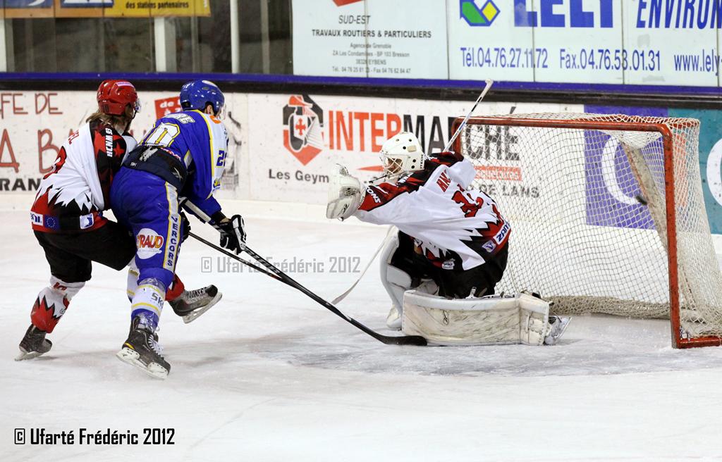 Villard-de-Lans 7 - 4 Neuilly/Marne