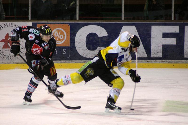 Amiens  5 - 2 Strasbourg 