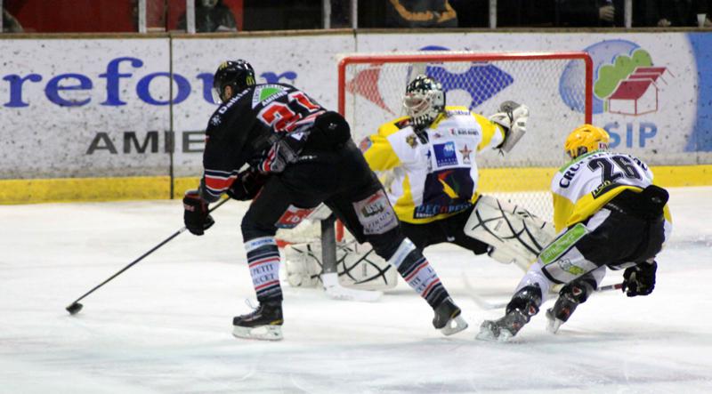 Amiens  5 - 2 Strasbourg 