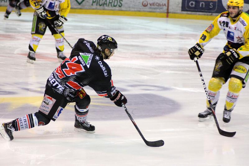 Amiens  5 - 2 Strasbourg 