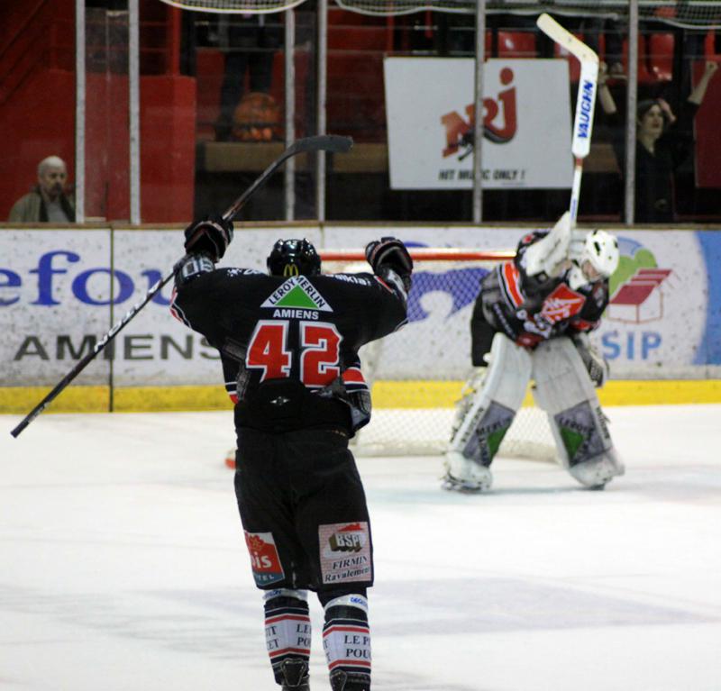 Amiens  5 - 2 Strasbourg 