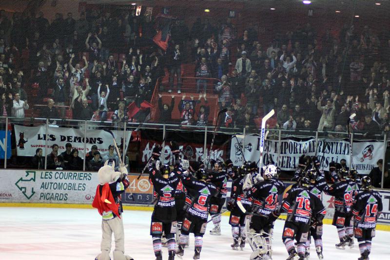 Amiens  5 - 2 Strasbourg 