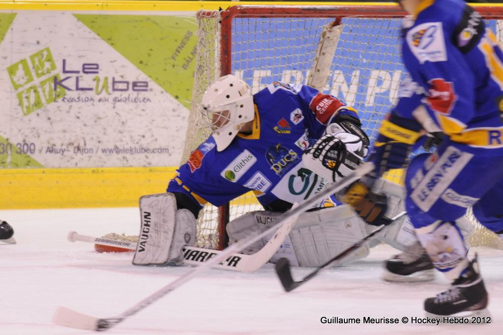 Dijon  3 - 0 Grenoble 