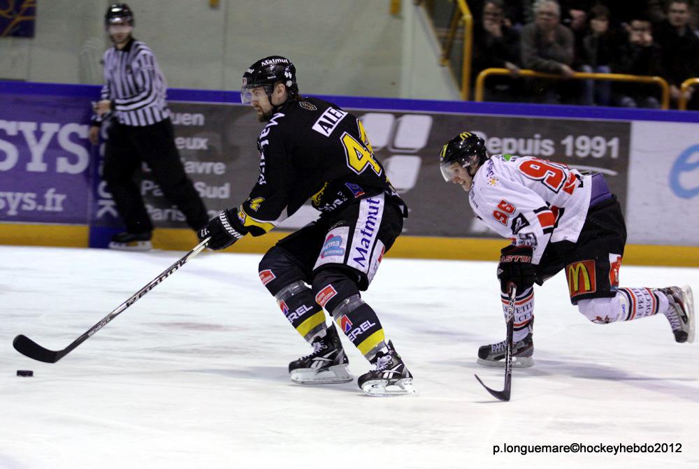 Rouen 4 - 5 Amiens 