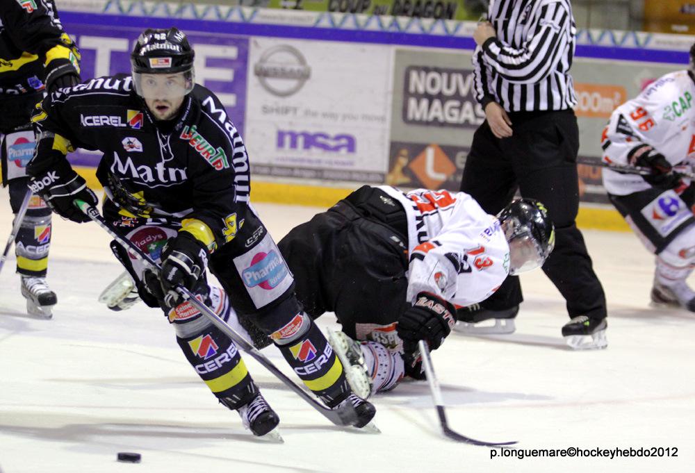 Rouen 4 - 5 Amiens 