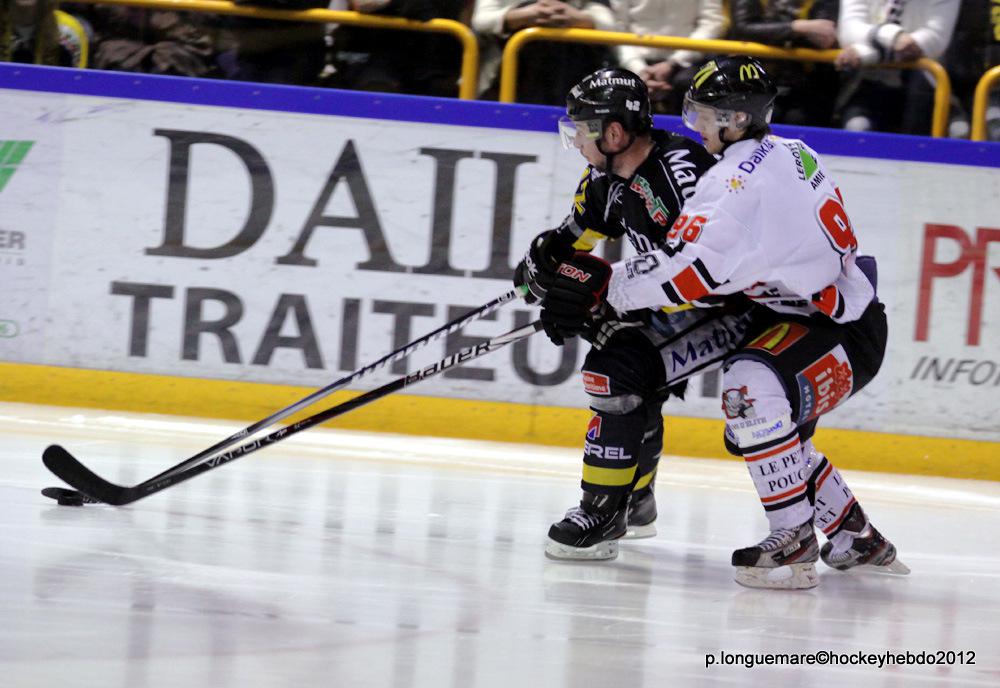Rouen 4 - 5 Amiens 