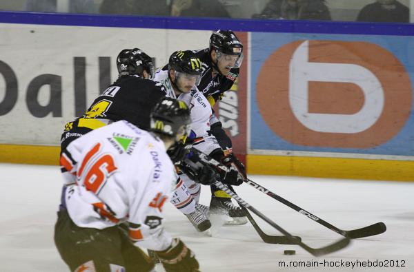 Rouen 4 - 5 Amiens 