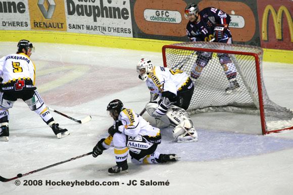 Grenoble  3 - 5 Rouen