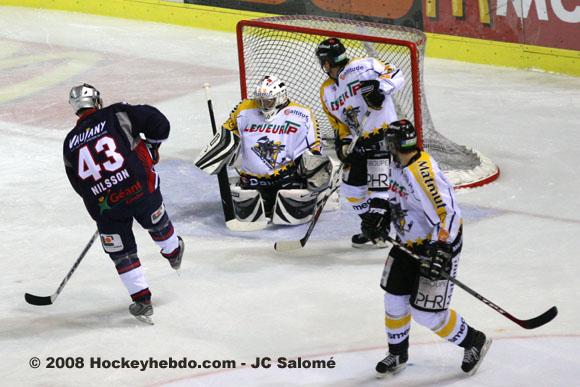 Grenoble  3 - 5 Rouen