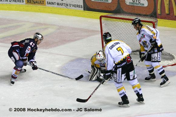 Grenoble  3 - 5 Rouen
