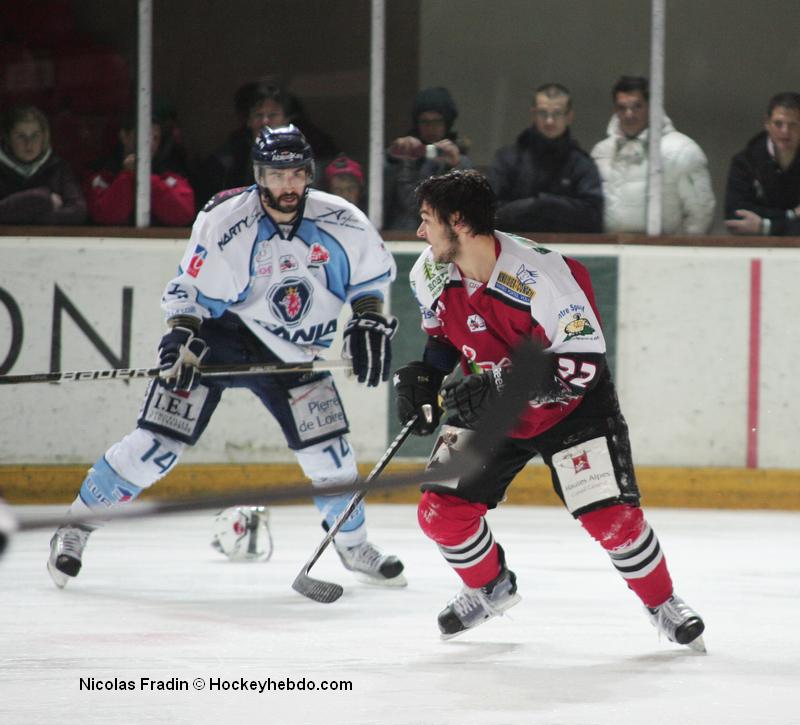 Briançon  1 - 4 Angers 