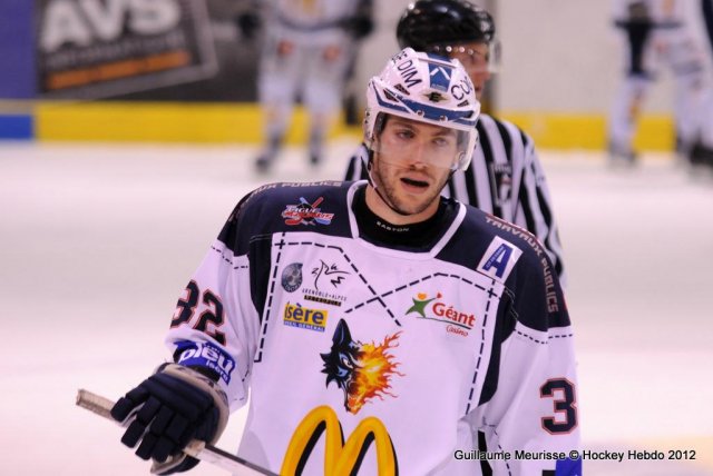 Photo hockey match Dijon  - Grenoble  le 07/03/2012