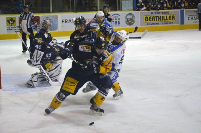 Photo hockey match Chamonix  - Gap  le 07/03/2012