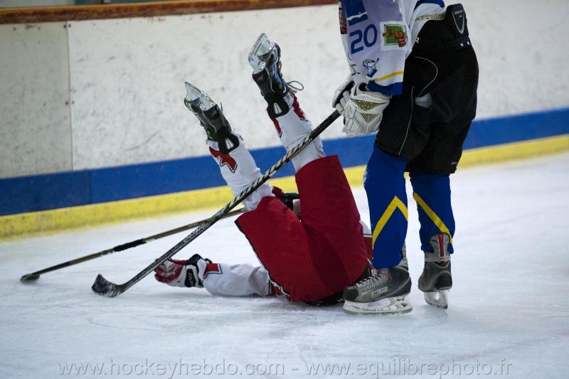 U13 : Avignon vs Mont-Royal Outremont (Canada) — Reportage