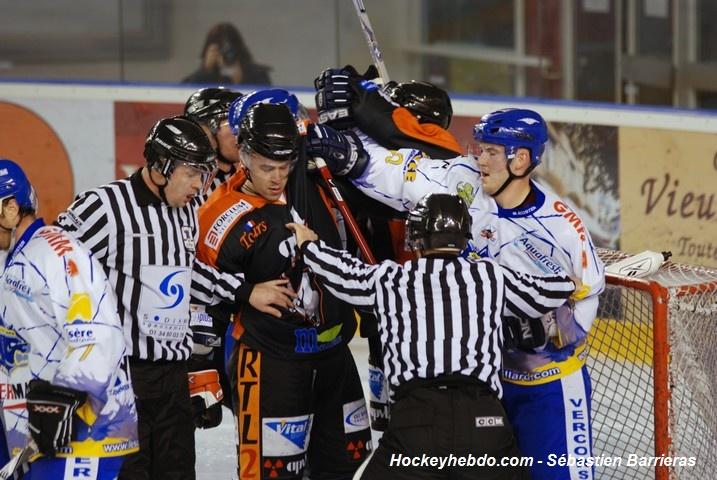 Tours  4 - 1 Villard-de-Lans