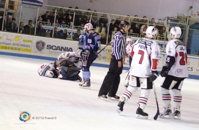 Photo hockey match Angers  - Briançon  le 10/03/2012