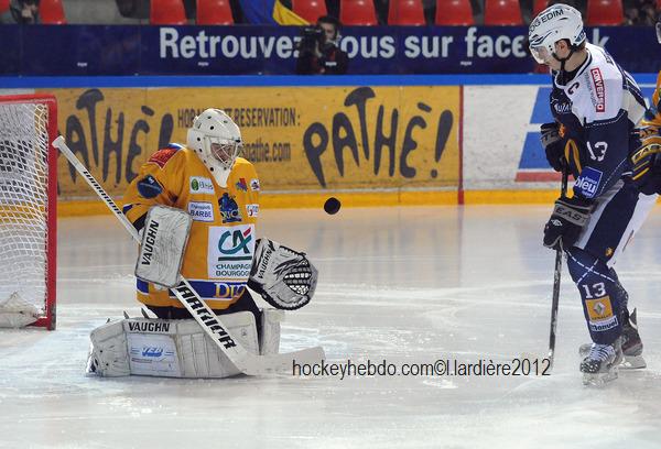 Grenoble  2 - 1 Dijon 