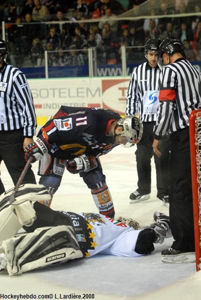 Grenoble  3 - 5 Rouen