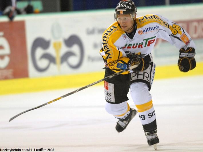 Grenoble  3 - 5 Rouen