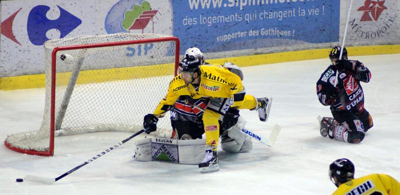 Amiens  5 - 1 Rouen