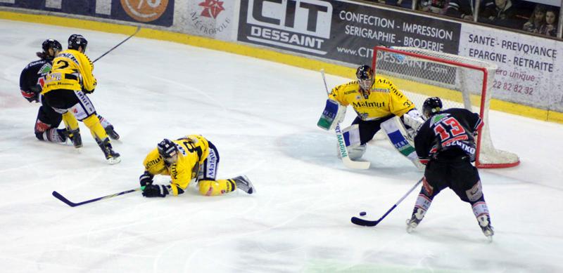 Amiens  5 - 1 Rouen