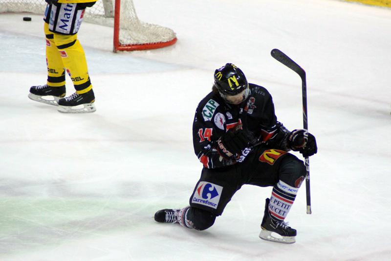 Amiens  5 - 1 Rouen