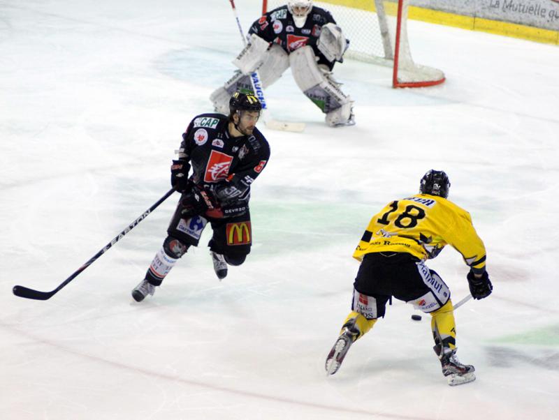 Amiens  5 - 1 Rouen