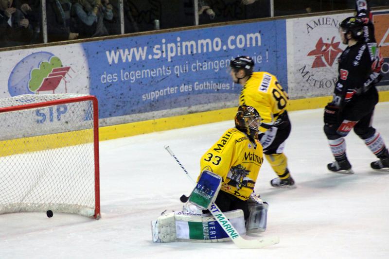 Amiens  5 - 1 Rouen