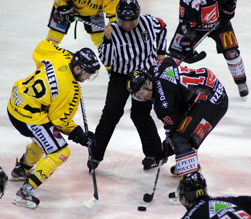 Amiens  5 - 1 Rouen