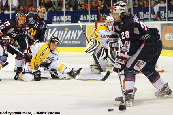 Grenoble  3 - 5 Rouen