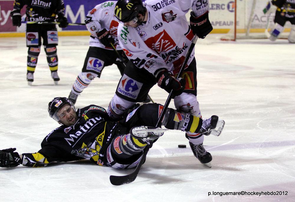 Rouen 5 - 3 Amiens 