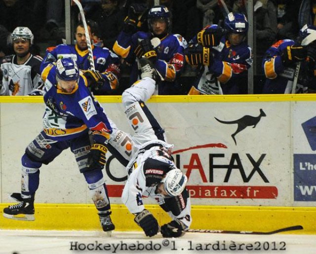 Photo hockey album Dijon-Grenoble (PO Match 5)